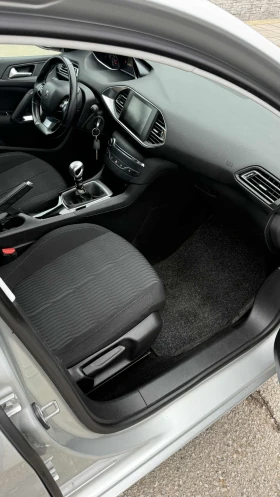 Peugeot 308 1.6HDI SW * ПЕРФЕКТЕН* , снимка 12