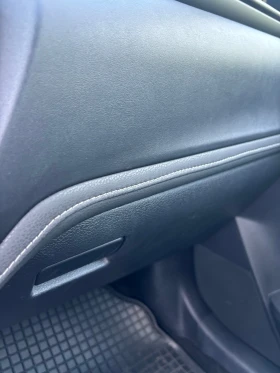 Toyota Auris 1.6LUNA petrol, снимка 13