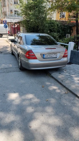 Mercedes-Benz E 280, снимка 1