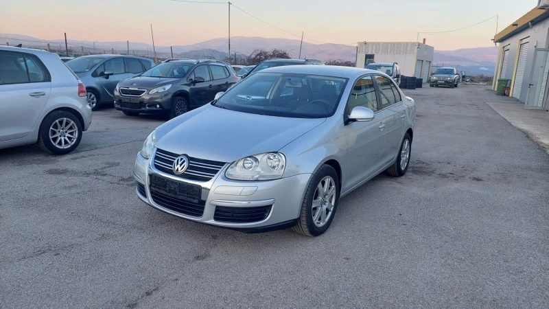 VW Jetta 1, 9, снимка 2 - Автомобили и джипове - 47529971