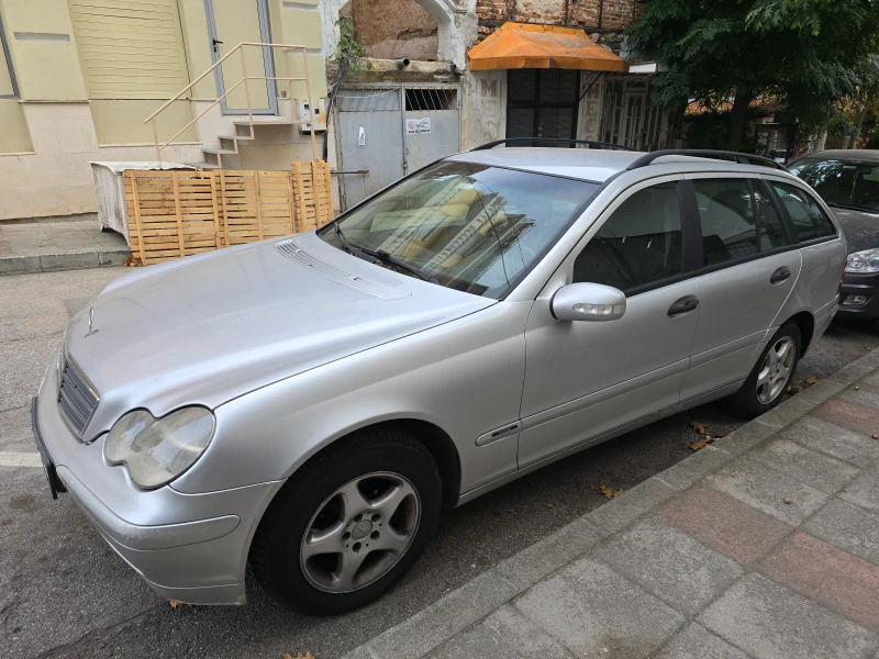 Mercedes-Benz C 220 CDI, снимка 1 - Автомобили и джипове - 47632314