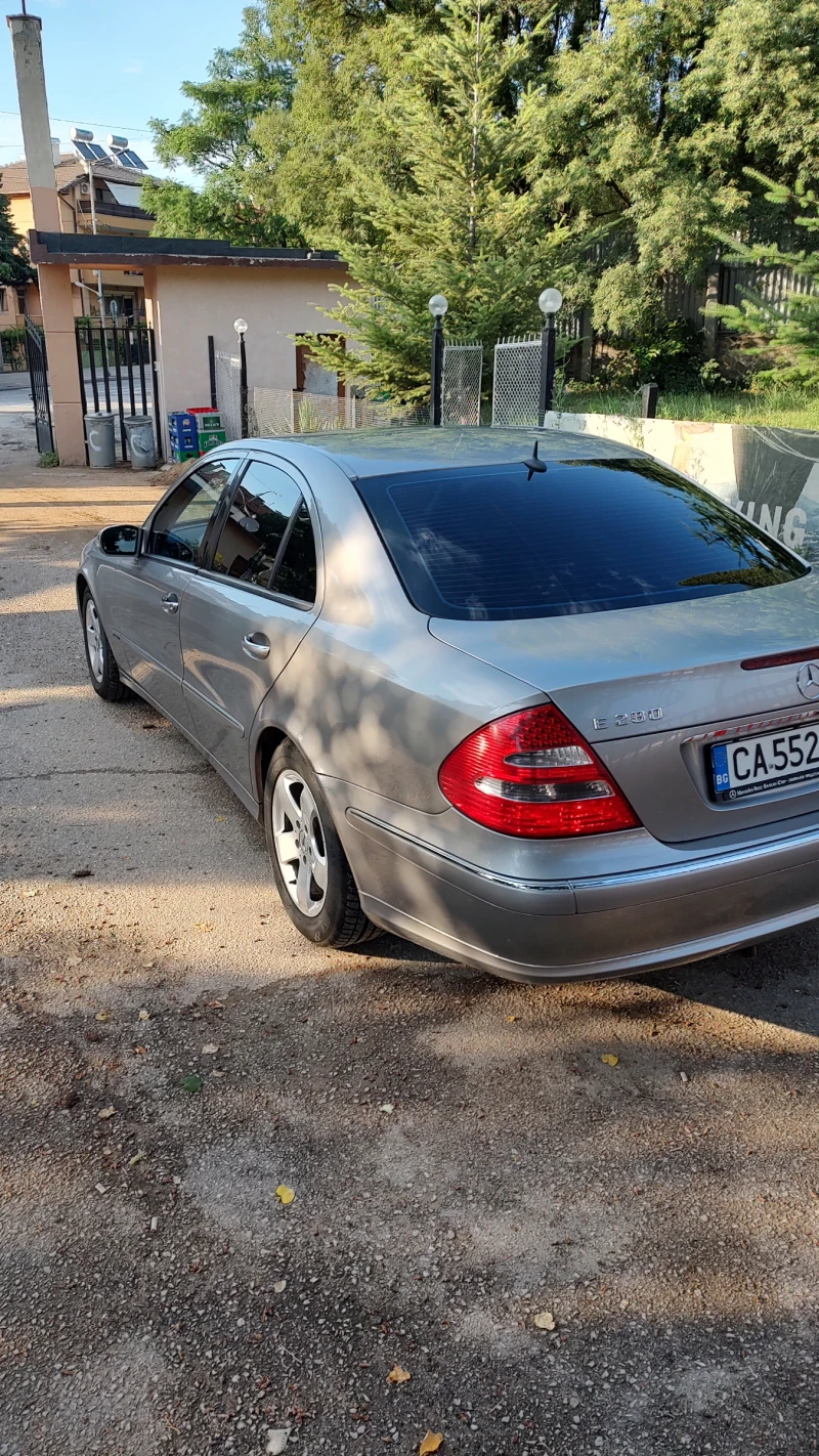 Mercedes-Benz E 280, снимка 10 - Автомобили и джипове - 47969661