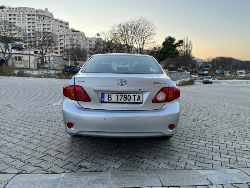 Toyota Corolla 1.6 LPG, снимка 6 - Автомобили и джипове - 48882843