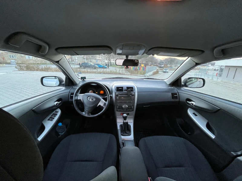 Toyota Corolla 1.6 LPG, снимка 8 - Автомобили и джипове - 48882843