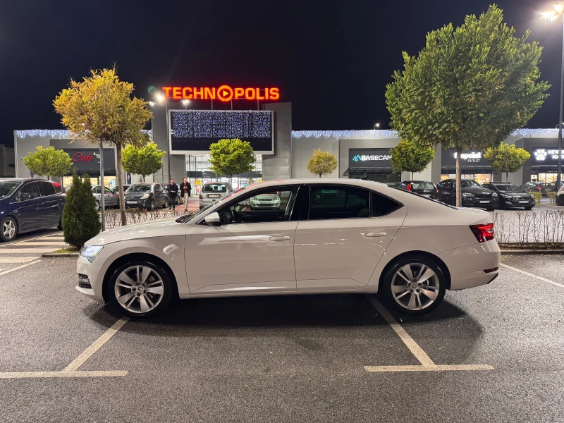 Skoda Superb  Facelift 2.0 TDI4x4   Alcantara   Ambient 190hp, снимка 7 - Автомобили и джипове - 52337521