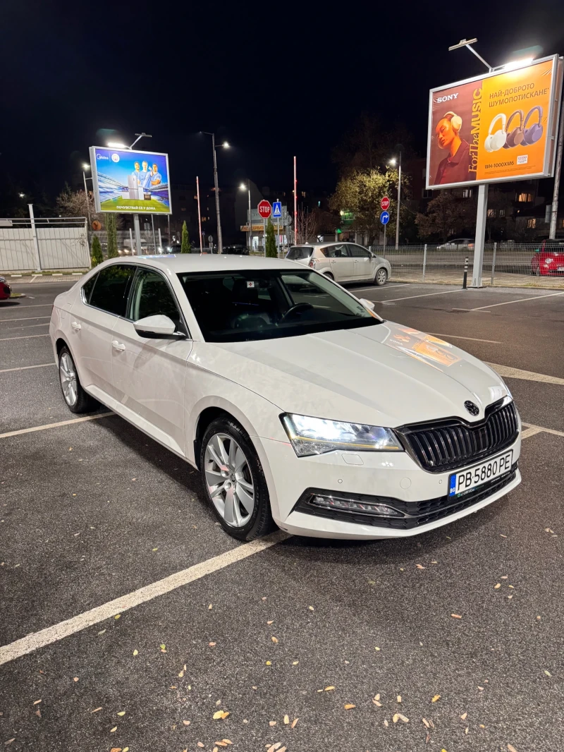 Skoda Superb  Facelift 2.0 TDI4x4   Alcantara   Ambient 190hp, снимка 3 - Автомобили и джипове - 52337521