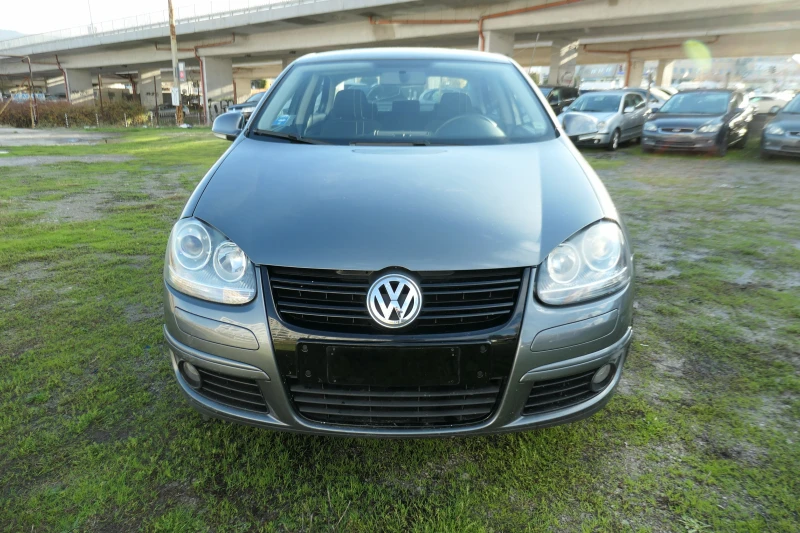 VW Jetta 1.6TDI XENON NAVI BLUETOOTH ТЕГЛИЧ, снимка 2 - Автомобили и джипове - 52531357
