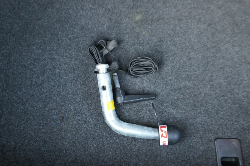 VW Jetta 1.6TDI XENON NAVI BLUETOOTH ТЕГЛИЧ, снимка 14 - Автомобили и джипове - 52531357