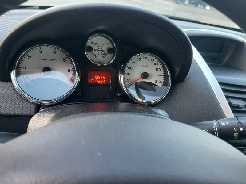 Peugeot 207, снимка 6 - Автомобили и джипове - 52831193