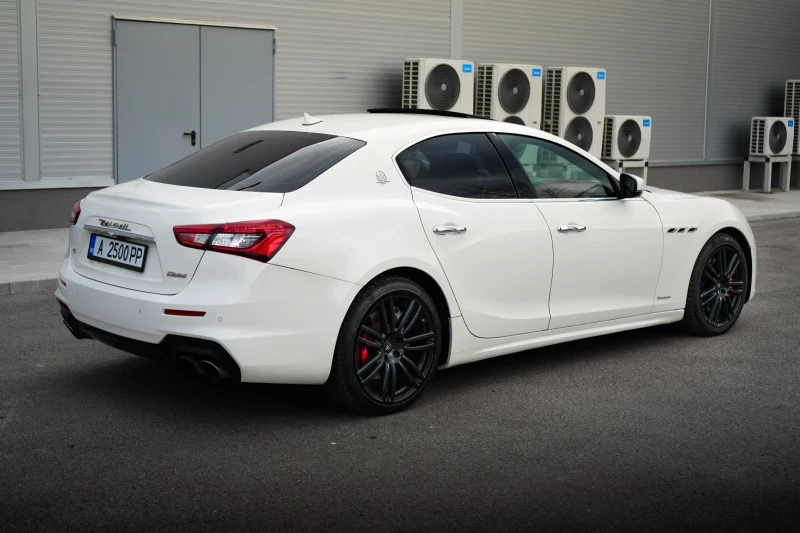 Maserati Ghibli Maserati Ghibli Granlusso Trofeo 2019г, снимка 7 - Автомобили и джипове - 52892175