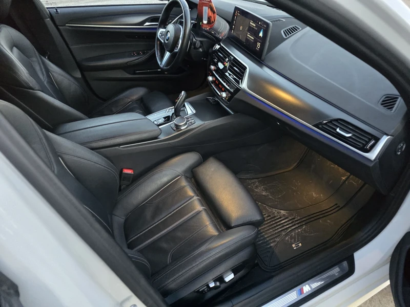 BMW 520 MSPORT/XDR/LCI, снимка 12 - Автомобили и джипове - 53112093