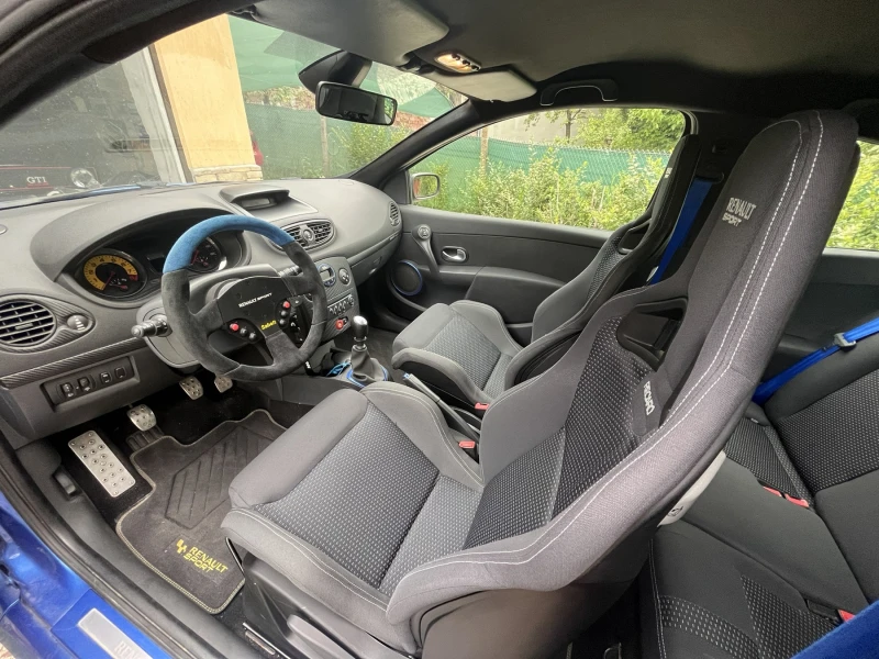 Renault Clio RS 197, снимка 7 - Автомобили и джипове - 53205335