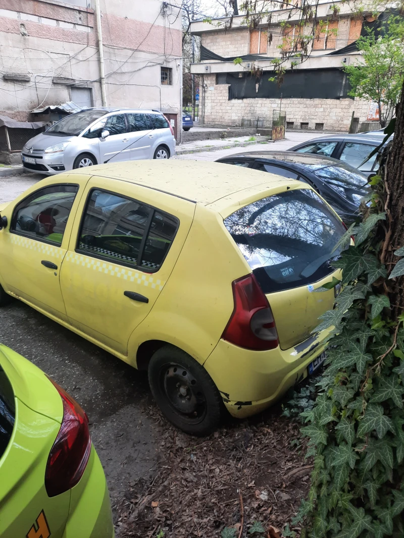 Dacia Sandero, снимка 2 - Автомобили и джипове - 53287854