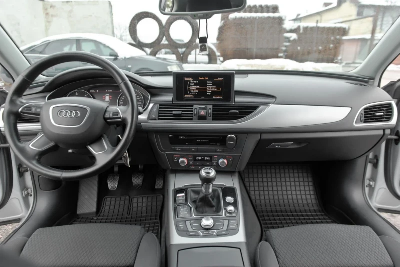 Audi A6 2.0 tdi, снимка 12 - Автомобили и джипове - 53358815