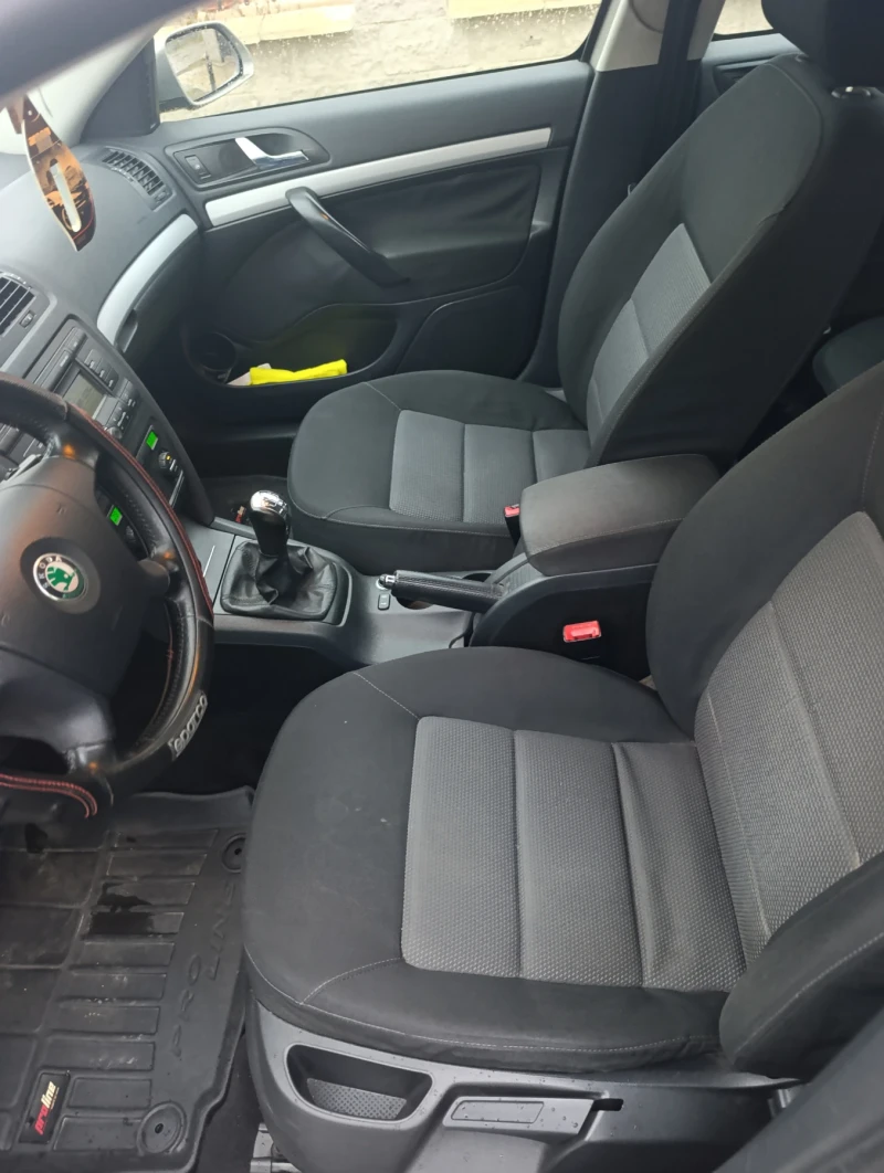 Skoda Octavia, снимка 10 - Автомобили и джипове - 53393491