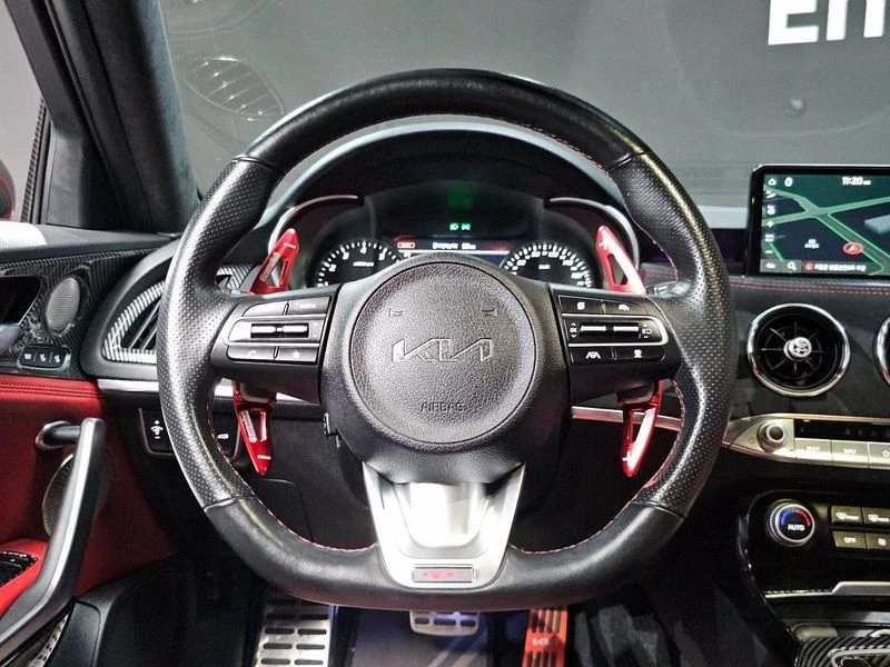 Kia Stinger 3.3 Automatic, снимка 9 - Автомобили и джипове - 55587583