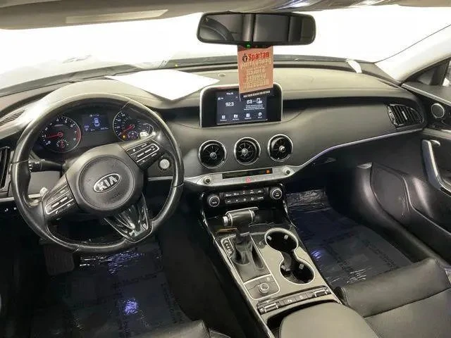 Kia Stinger, снимка 10 - Автомобили и джипове - 55734856