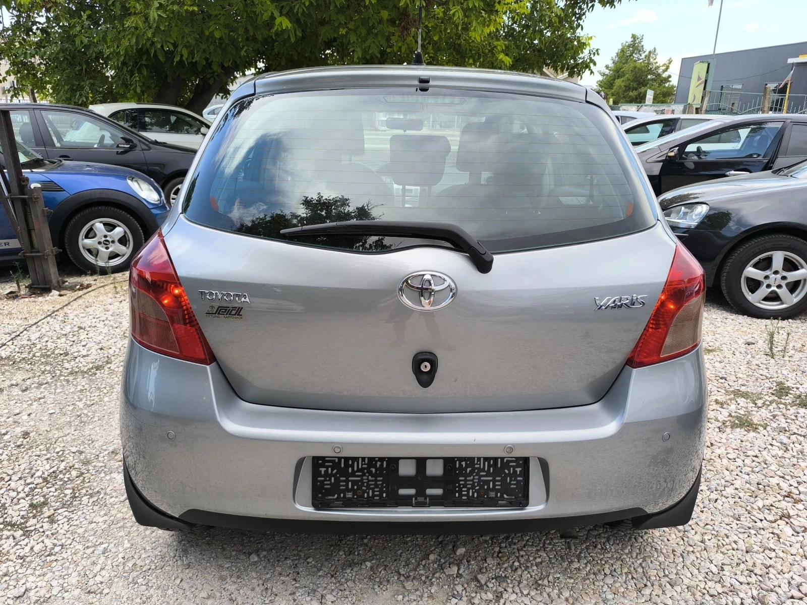 Toyota Yaris 1.3 бензин 08г. - изображение 5