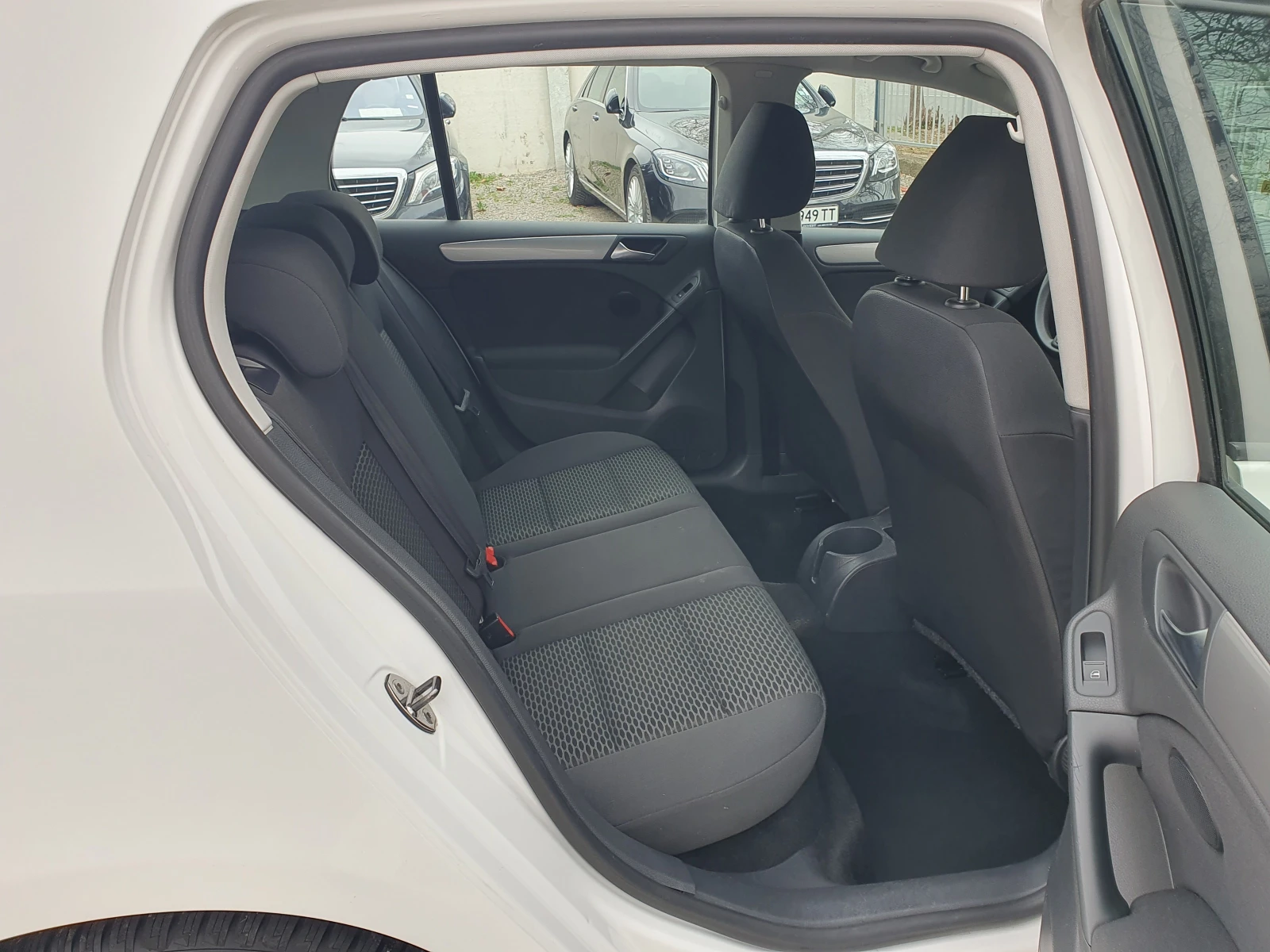 VW Golf 1.6/105KS | Mobile.bg — изображение 13