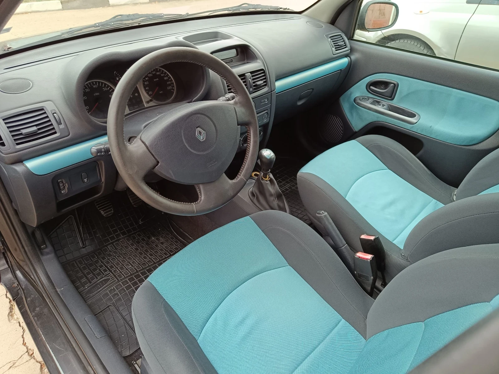 Renault Clio  - изображение 6