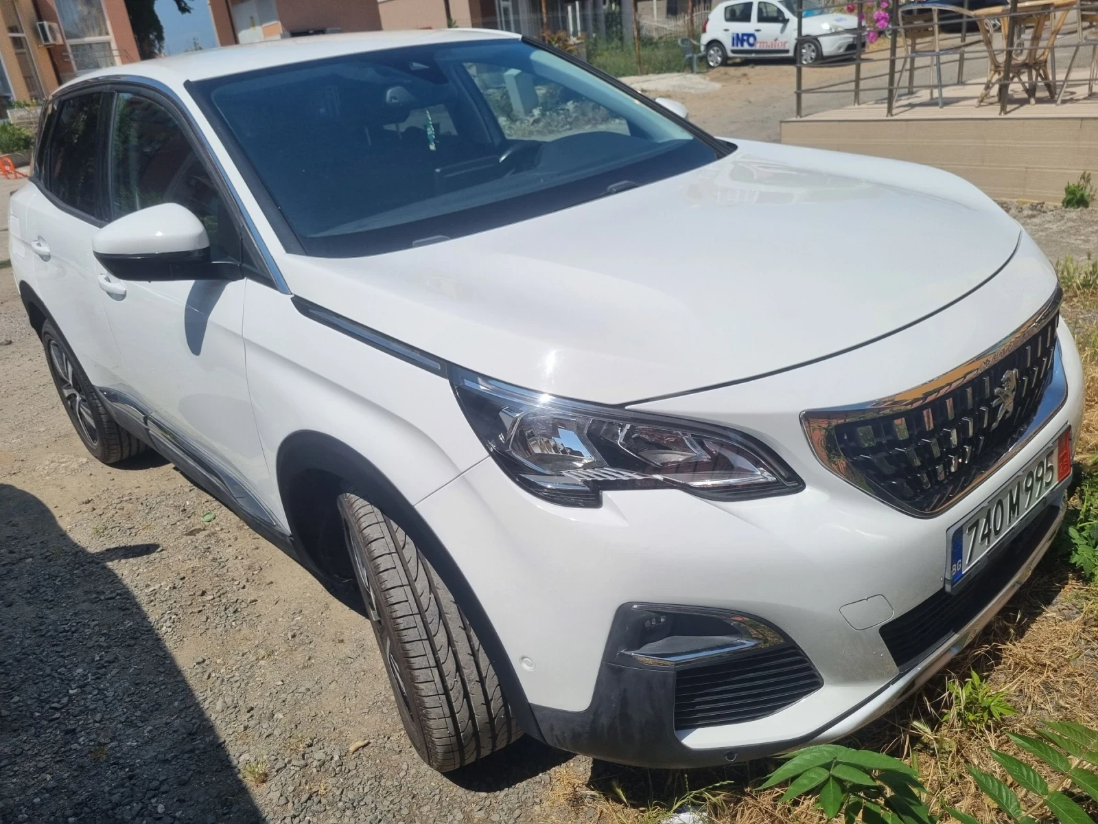 Peugeot 3008 1.5  автоматик 8 скорости 11.2018г. - изображение 3
