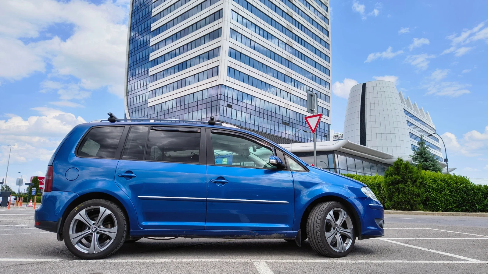 VW Touran  - изображение 7