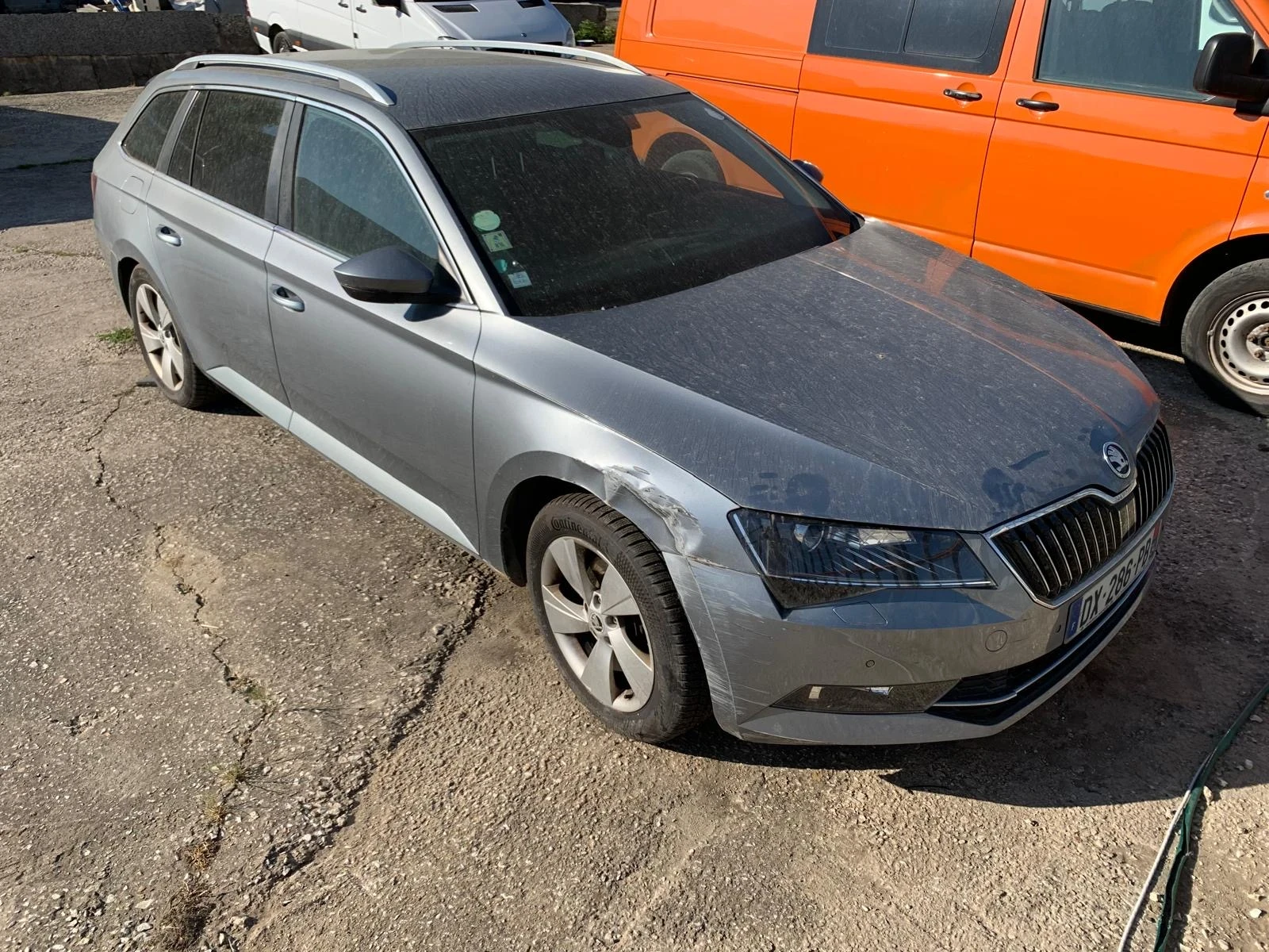 Skoda Superb 2.0 TDI 110kW NAVI, CAMERA, DSG, Alkantara - изображение 3