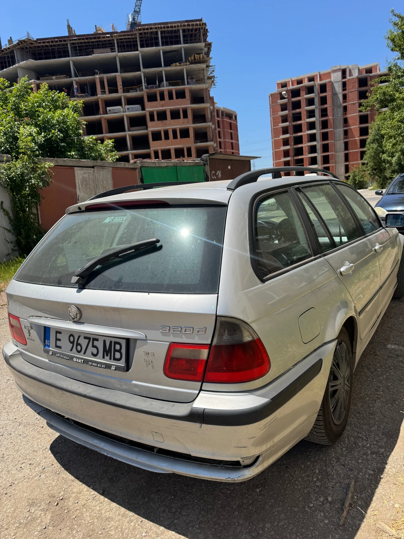 BMW 320 Комби - изображение 8