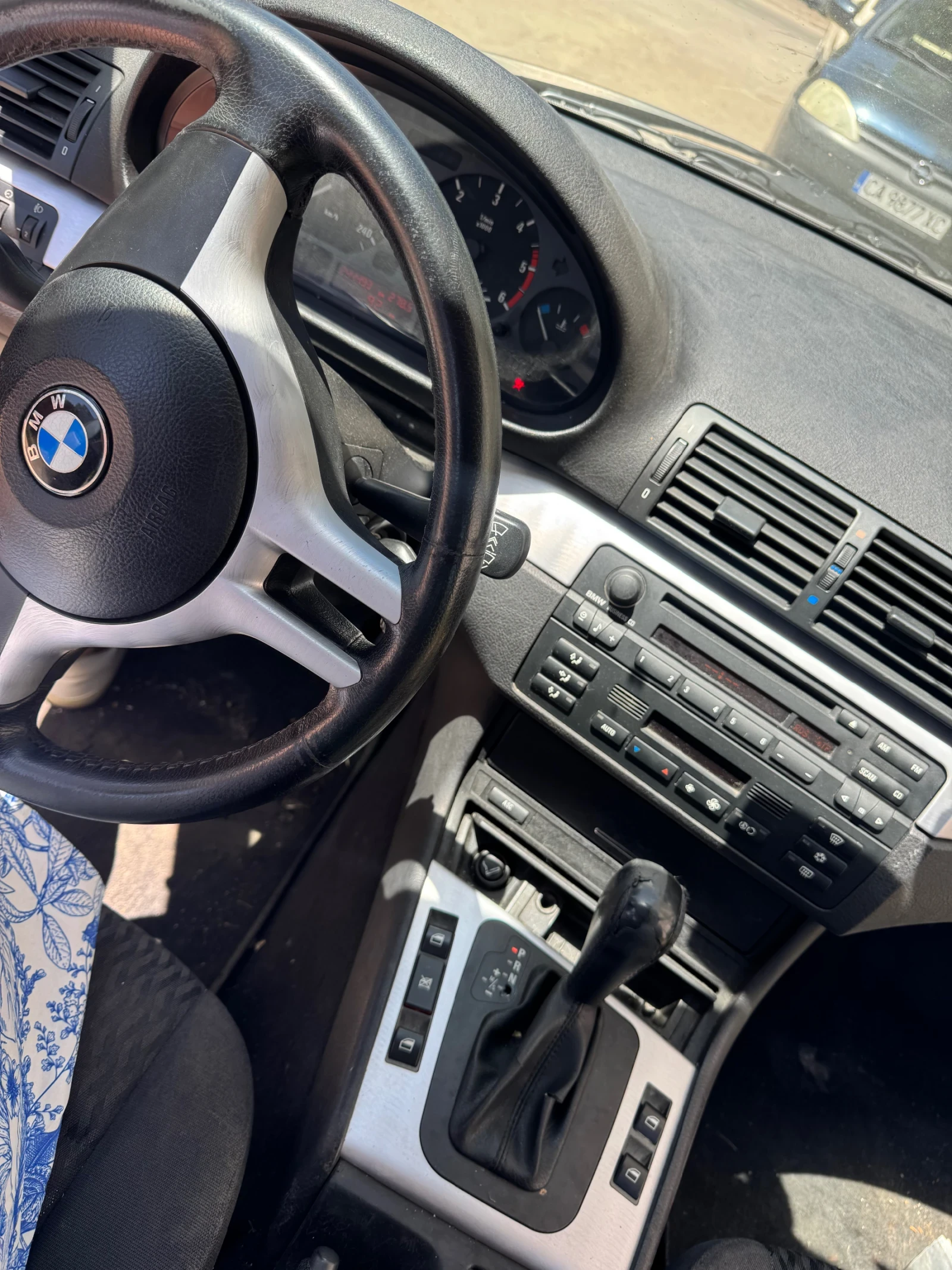 BMW 320 Комби - изображение 9