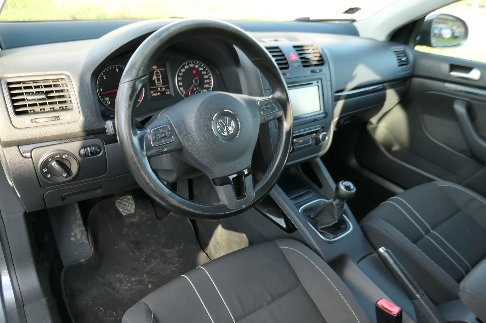 VW Jetta 1.6TDI XENON NAVI BLUETOOTH  | Mobile.bg   8
