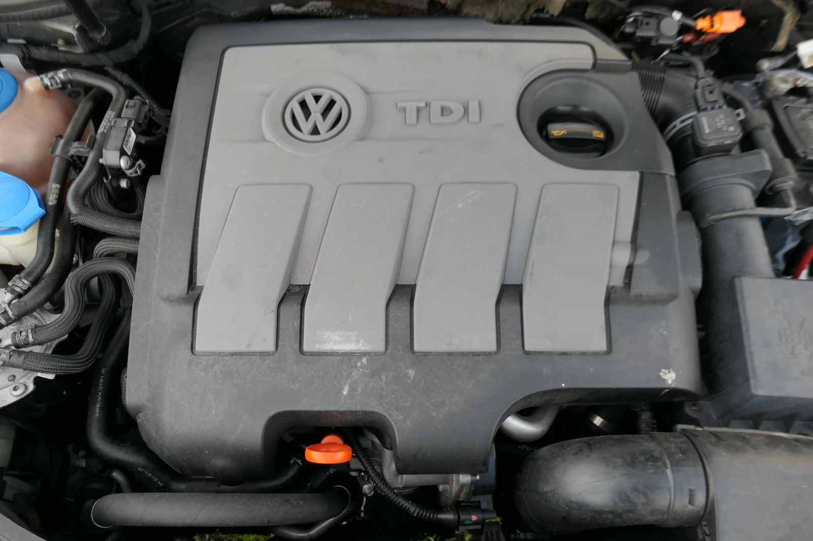 VW Jetta 1.6TDI XENON NAVI BLUETOOTH  | Mobile.bg   16