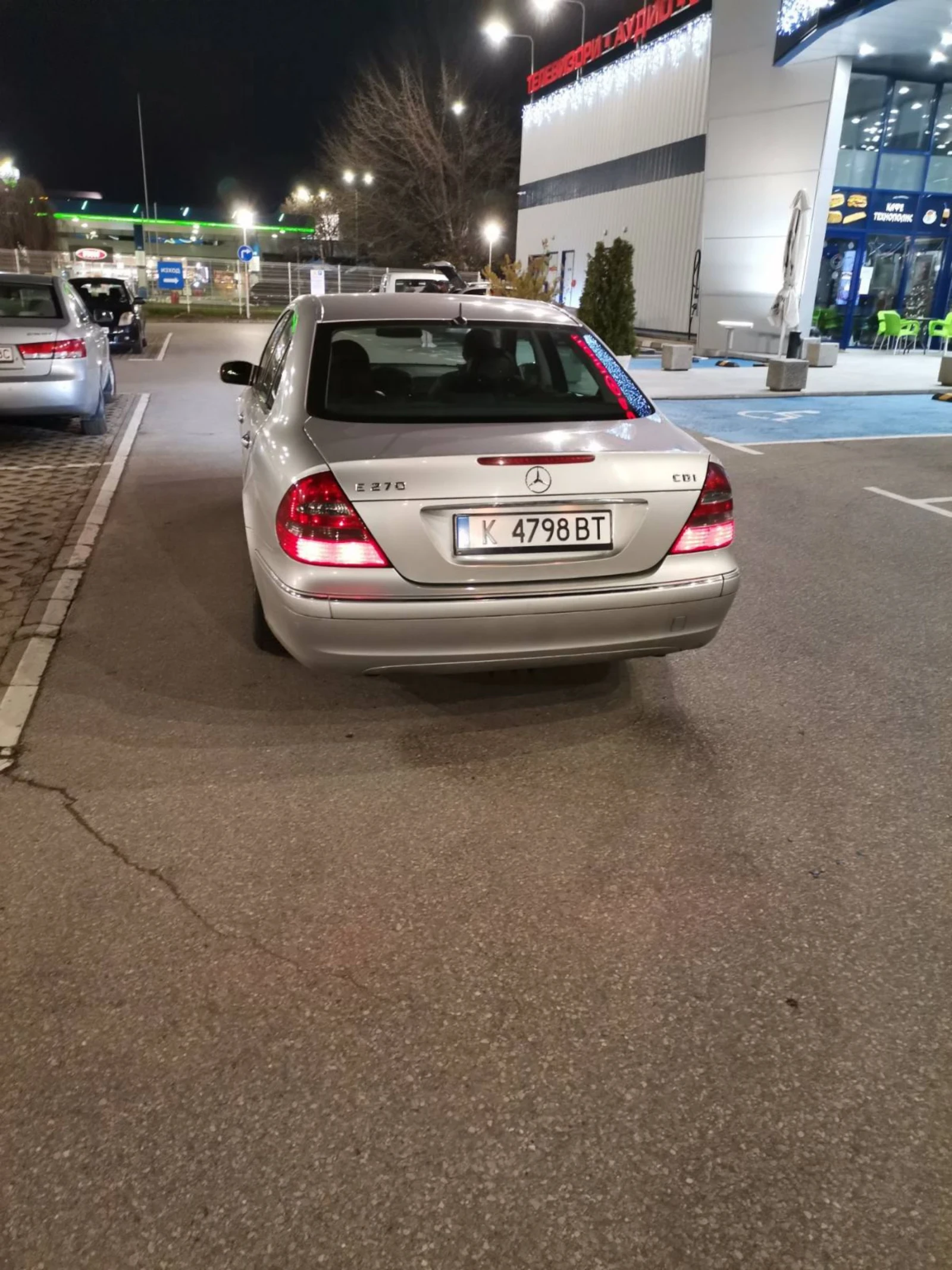 Mercedes-Benz E 270  - изображение 4