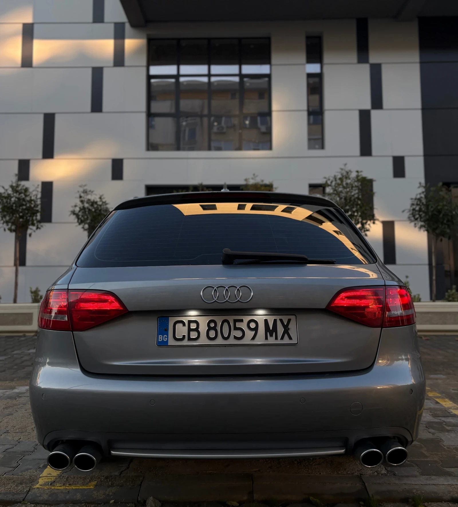 Audi A4 3.0TDI* 6ZF* �������* ���������* HighBeam* 19 *  | Mobile.bg � ����������� 5