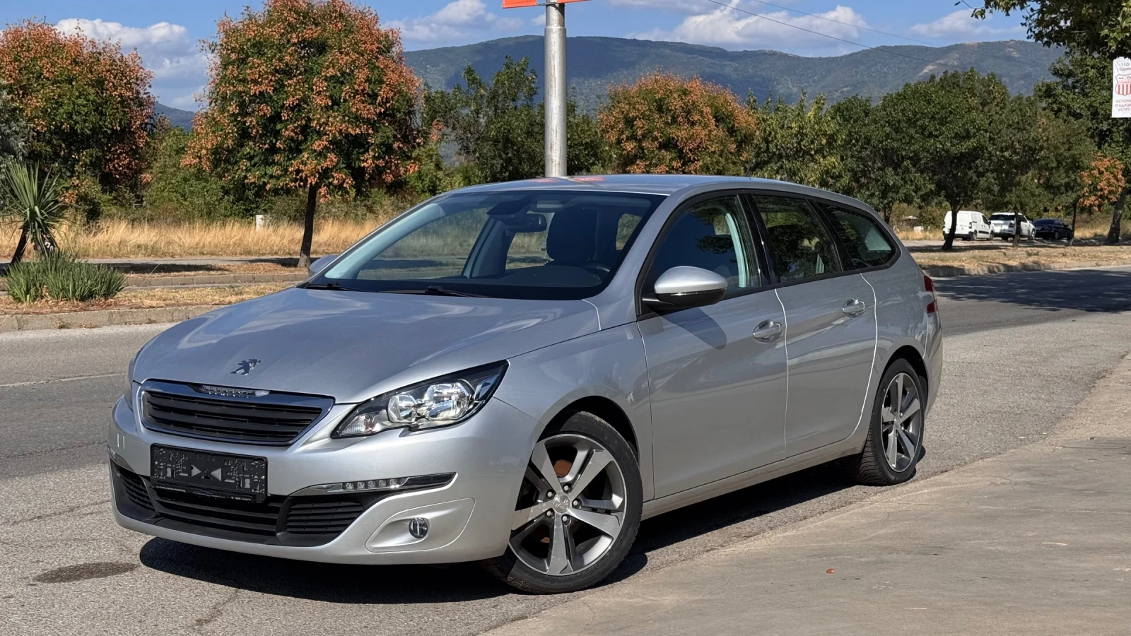Peugeot 308 1.6HDI SW * ПЕРФЕКТЕН* 