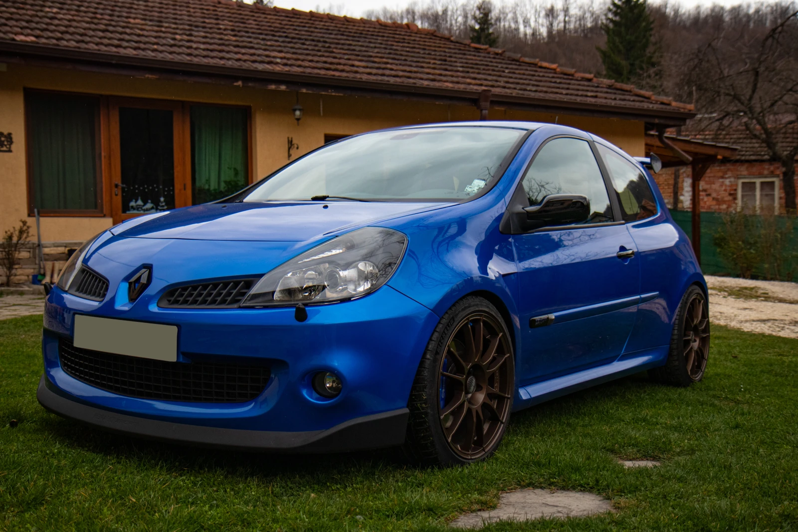 Renault Clio RS 197, снимка 2 - Автомобили и джипове - 53205335