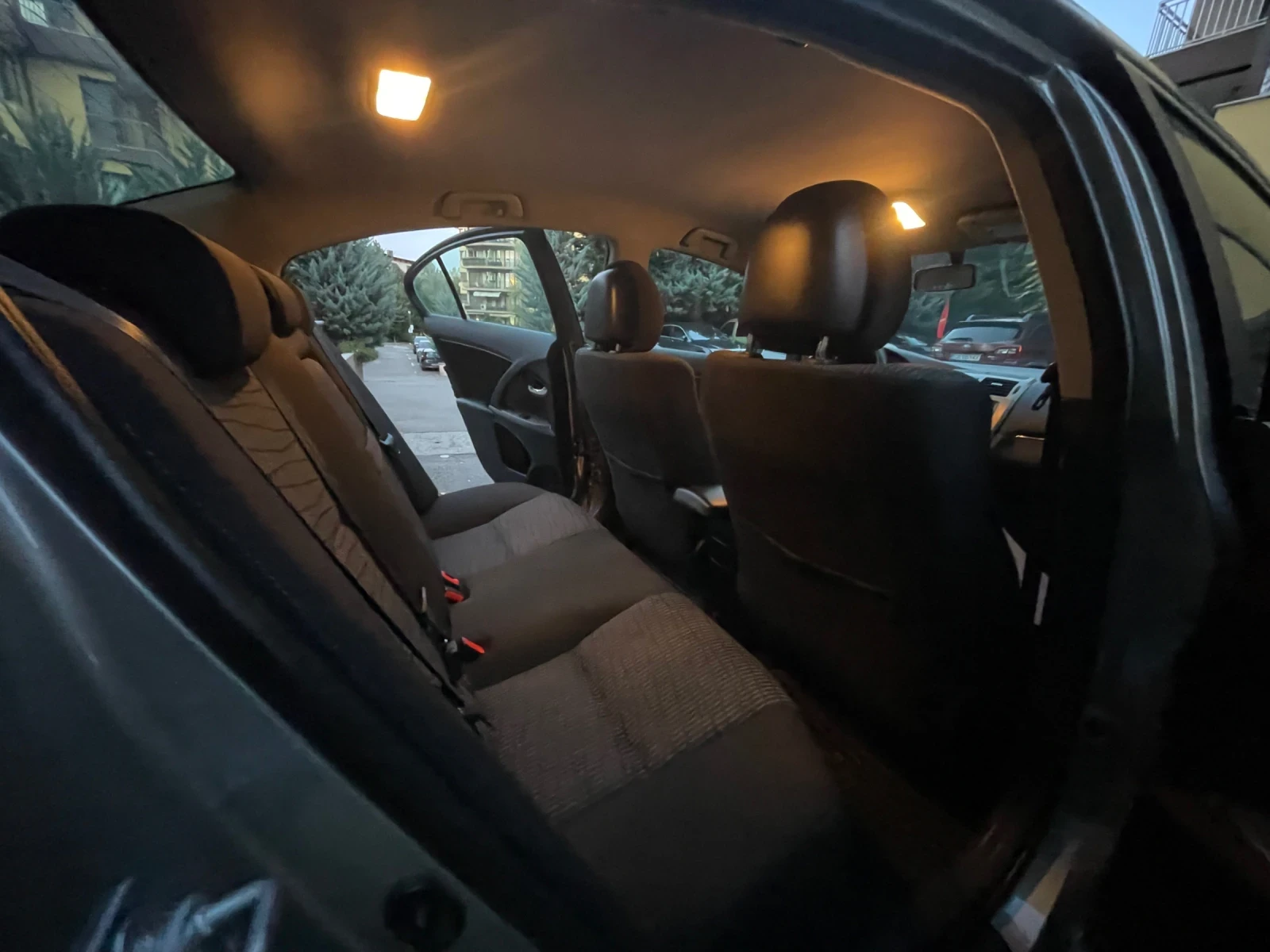 Toyota Avensis | Mobile.bg � ����������� 17