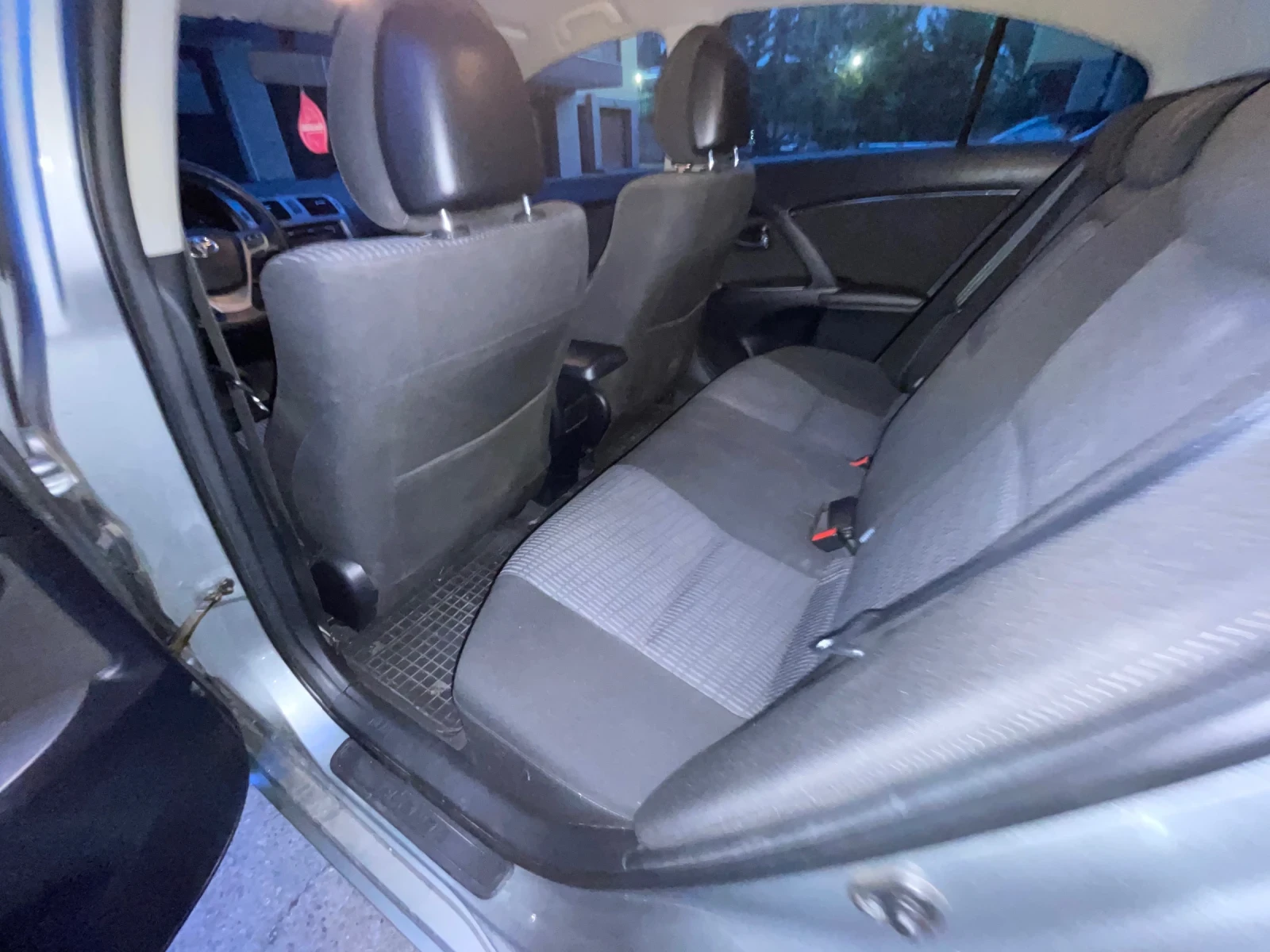 Toyota Avensis | Mobile.bg � ����������� 9