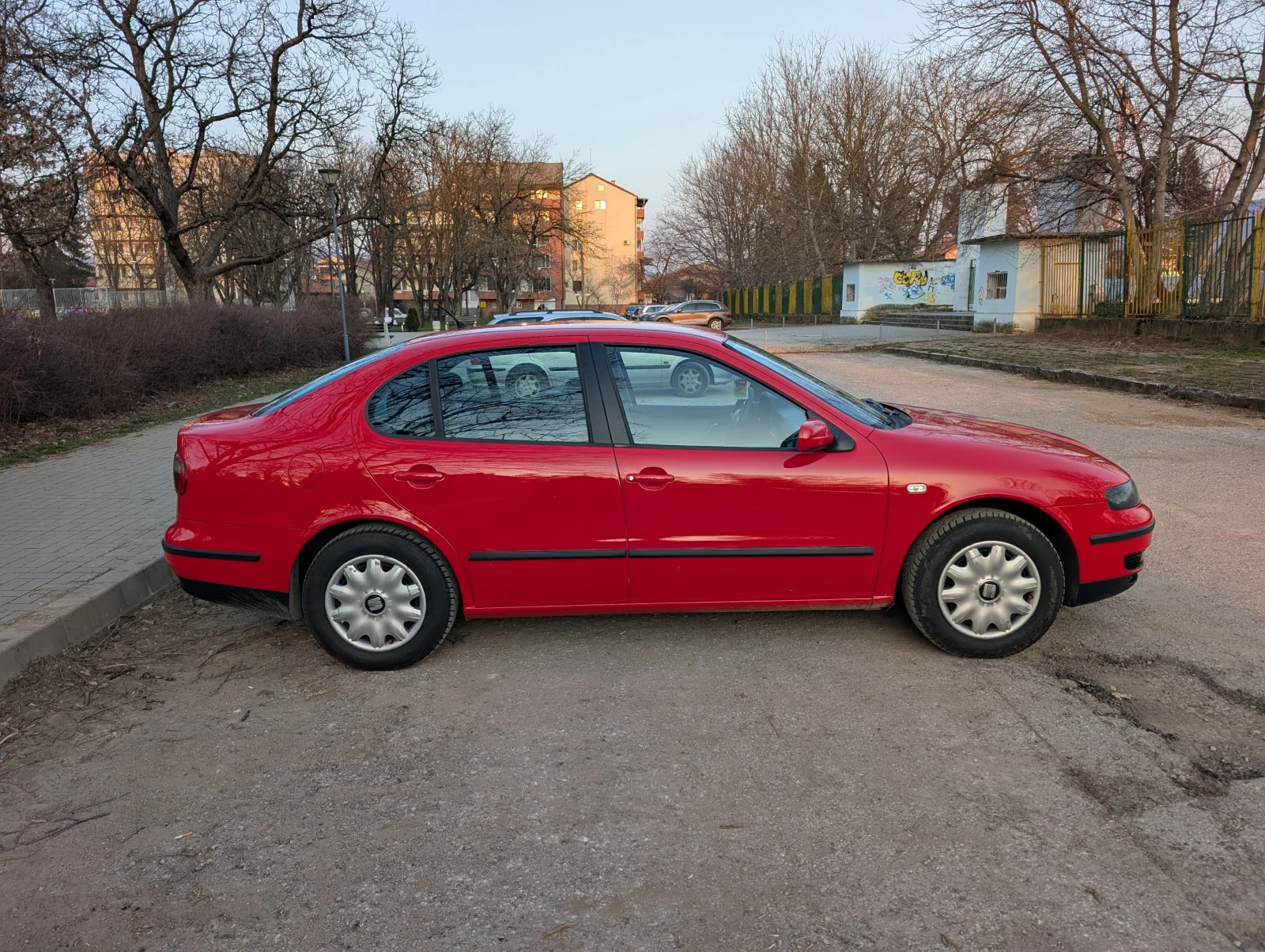 Seat Toledo 1.9 TDI, снимка 3 - Автомобили и джипове - 53749176