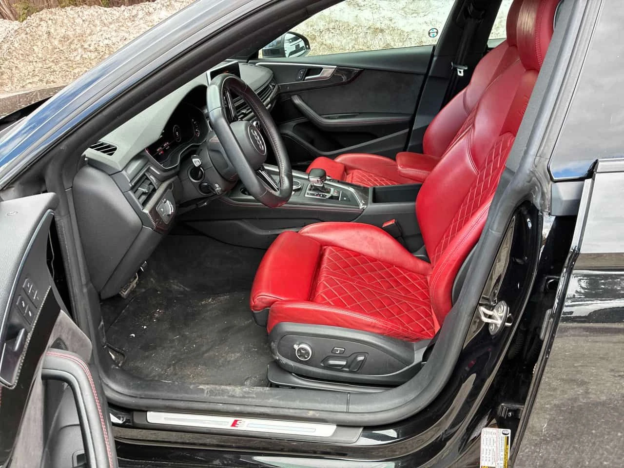 Audi S5 * Technik * Дистроник * 360 Камери + Гуми с джанти, снимка 5 - Автомобили и джипове - 53828188