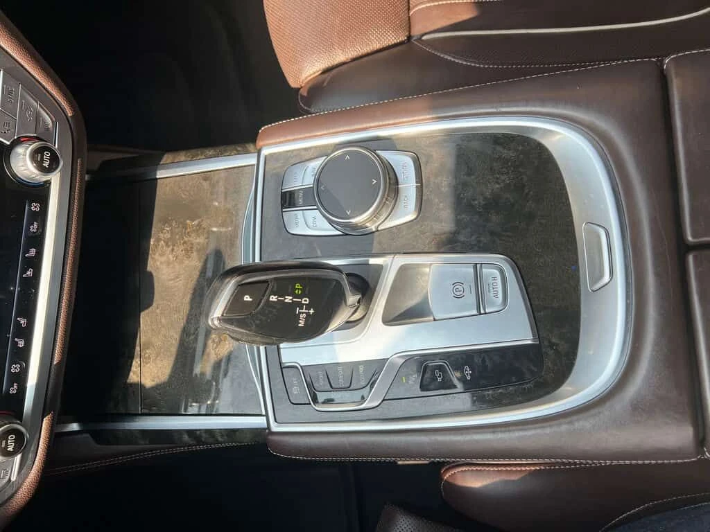 BMW 750 xDRIVE/360/ОБДУХВАНЕ/ШИБИДАХ/ФИКСИРАНА ЦЕНА ДО БГ, снимка 11 - Автомобили и джипове - 54111436