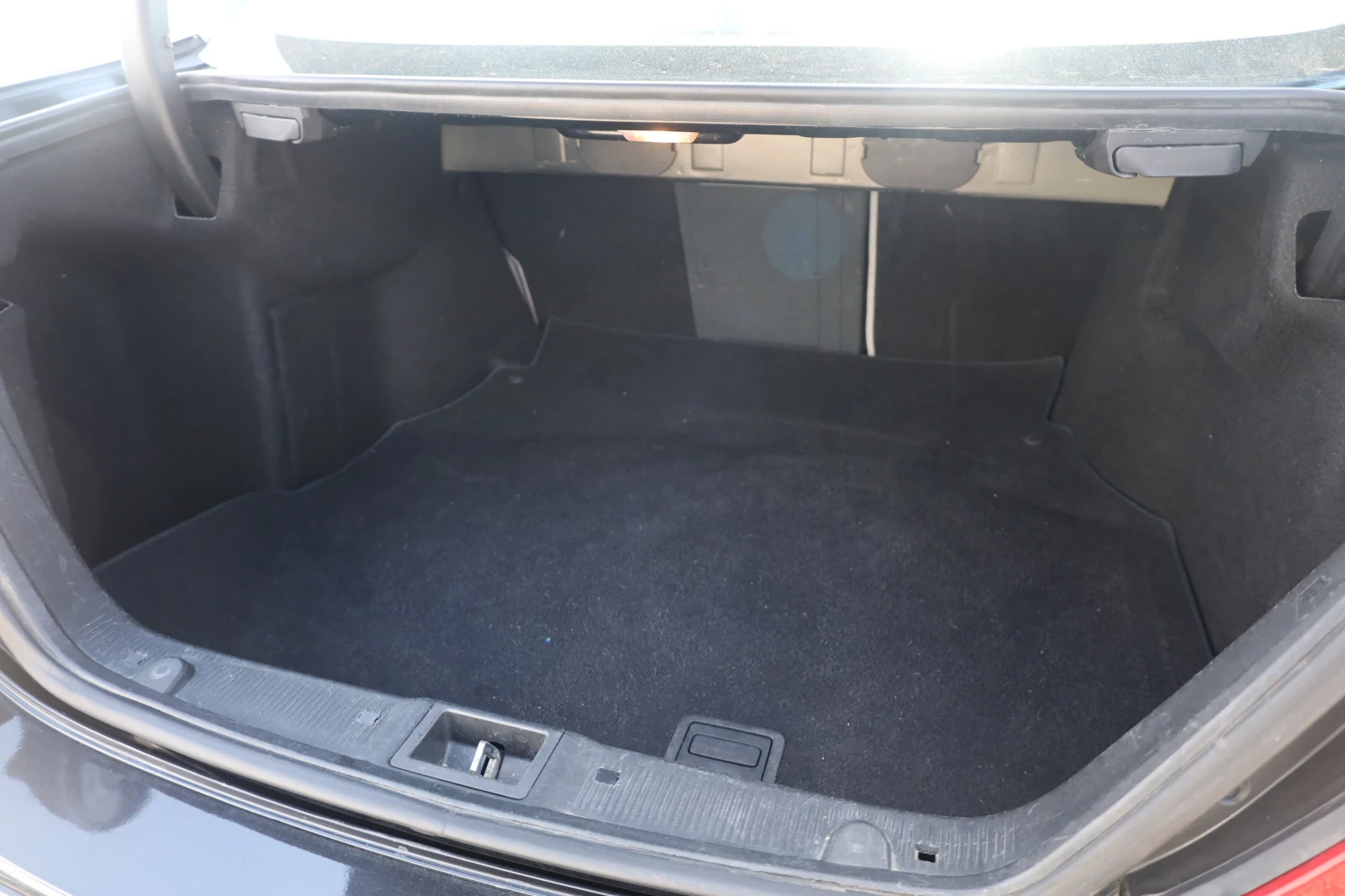 Mercedes-Benz CLK 270 CDI Automat Avantgarde Leder Tempomat iCarbg, снимка 9 - Автомобили и джипове - 54180629