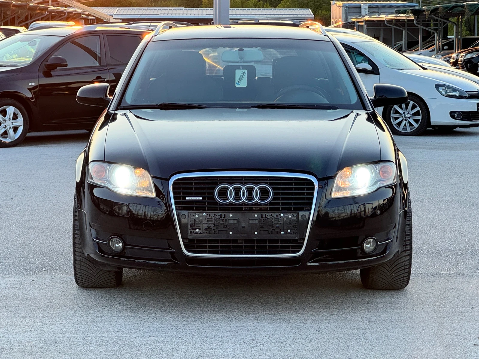 Audi A4 2.0TDI ИТАЛИЯ, снимка 8 - Автомобили и джипове - 54296815