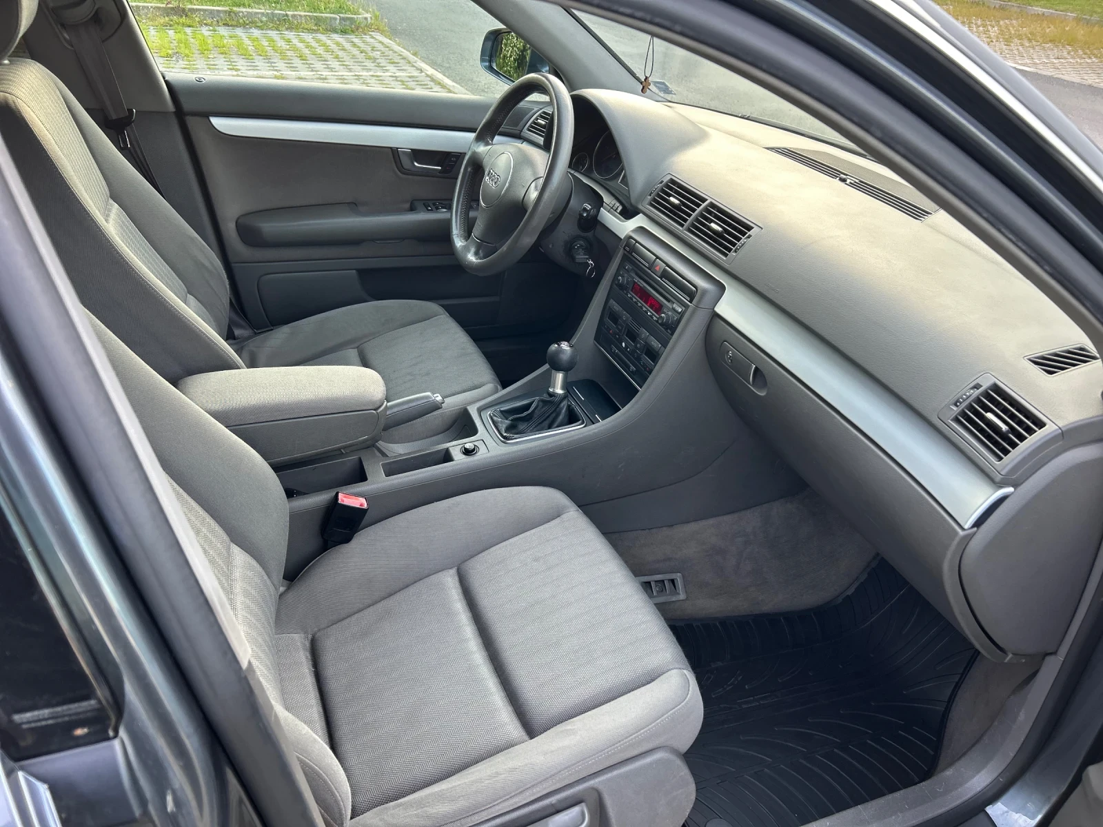 Audi A4 1.9TDI, снимка 8 - Автомобили и джипове - 54464728