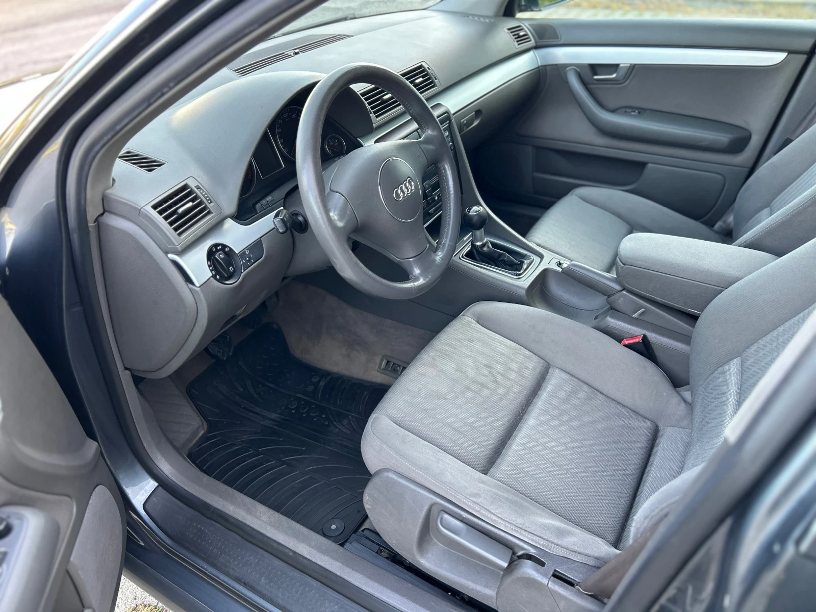 Audi A4 1.9TDI, снимка 7 - Автомобили и джипове - 54464728