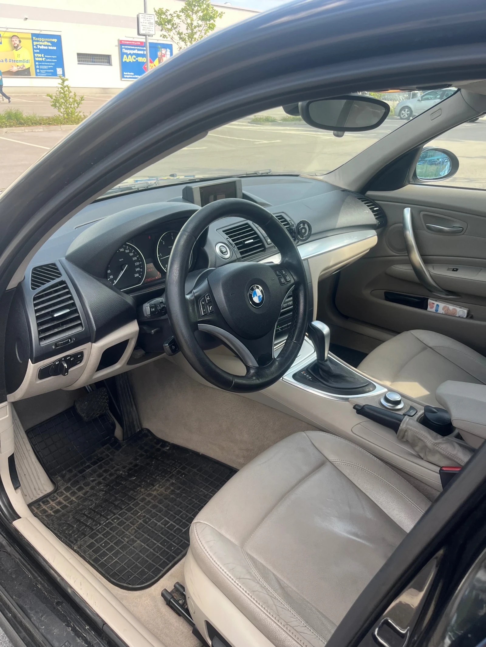 BMW 120 120d, снимка 11 - Автомобили и джипове - 54661399