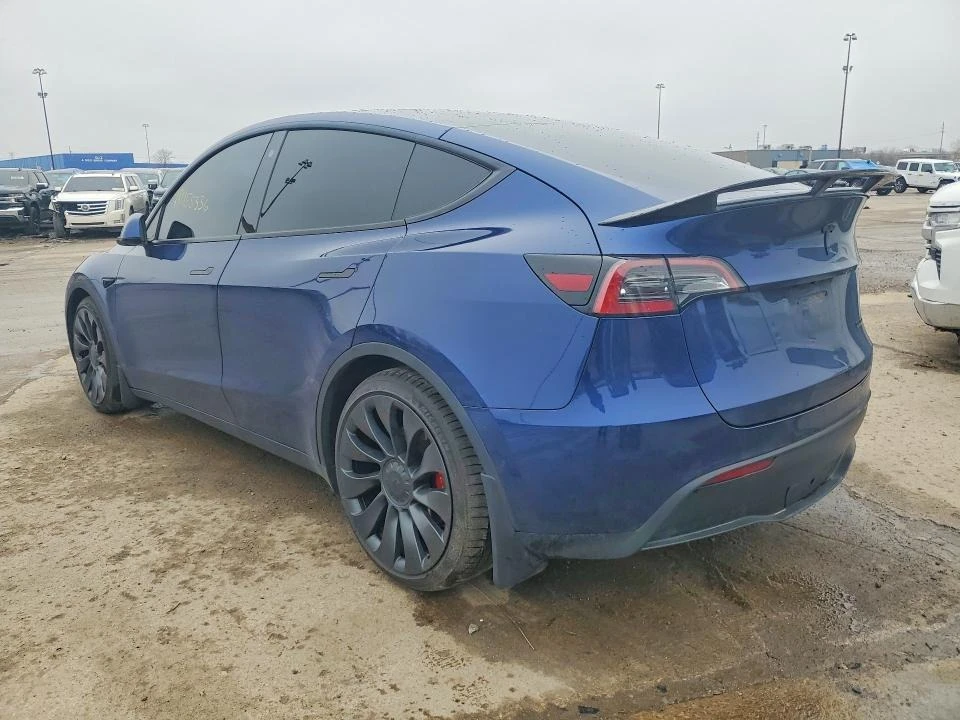 Tesla Model Y, снимка 2 - Автомобили и джипове - 54697792