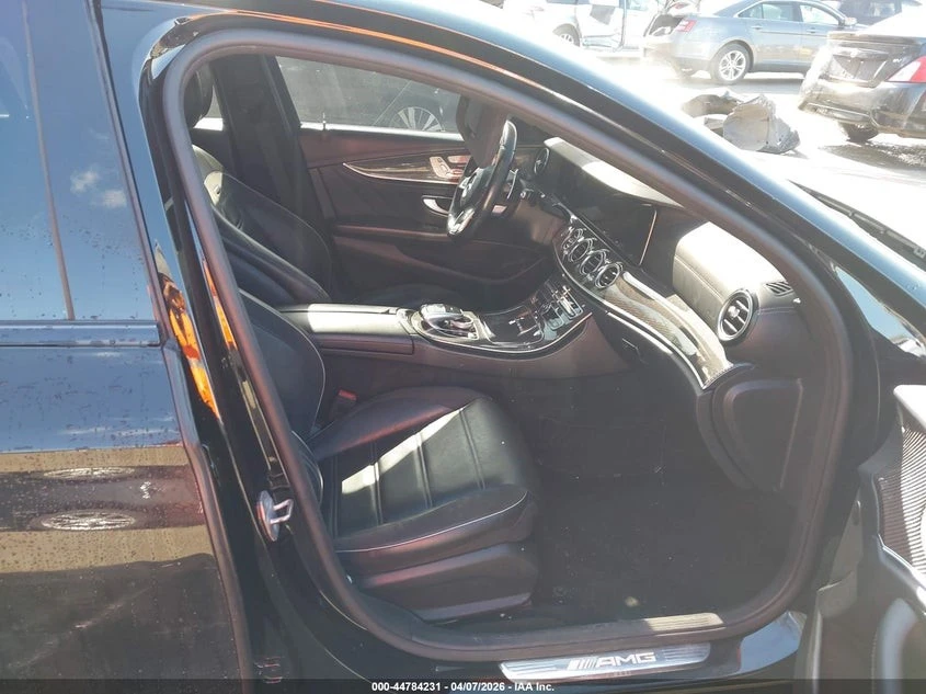 Mercedes-Benz E 63 AMG S 4MATIC Автокредит Цена до България, снимка 10 - Автомобили и джипове - 55133662