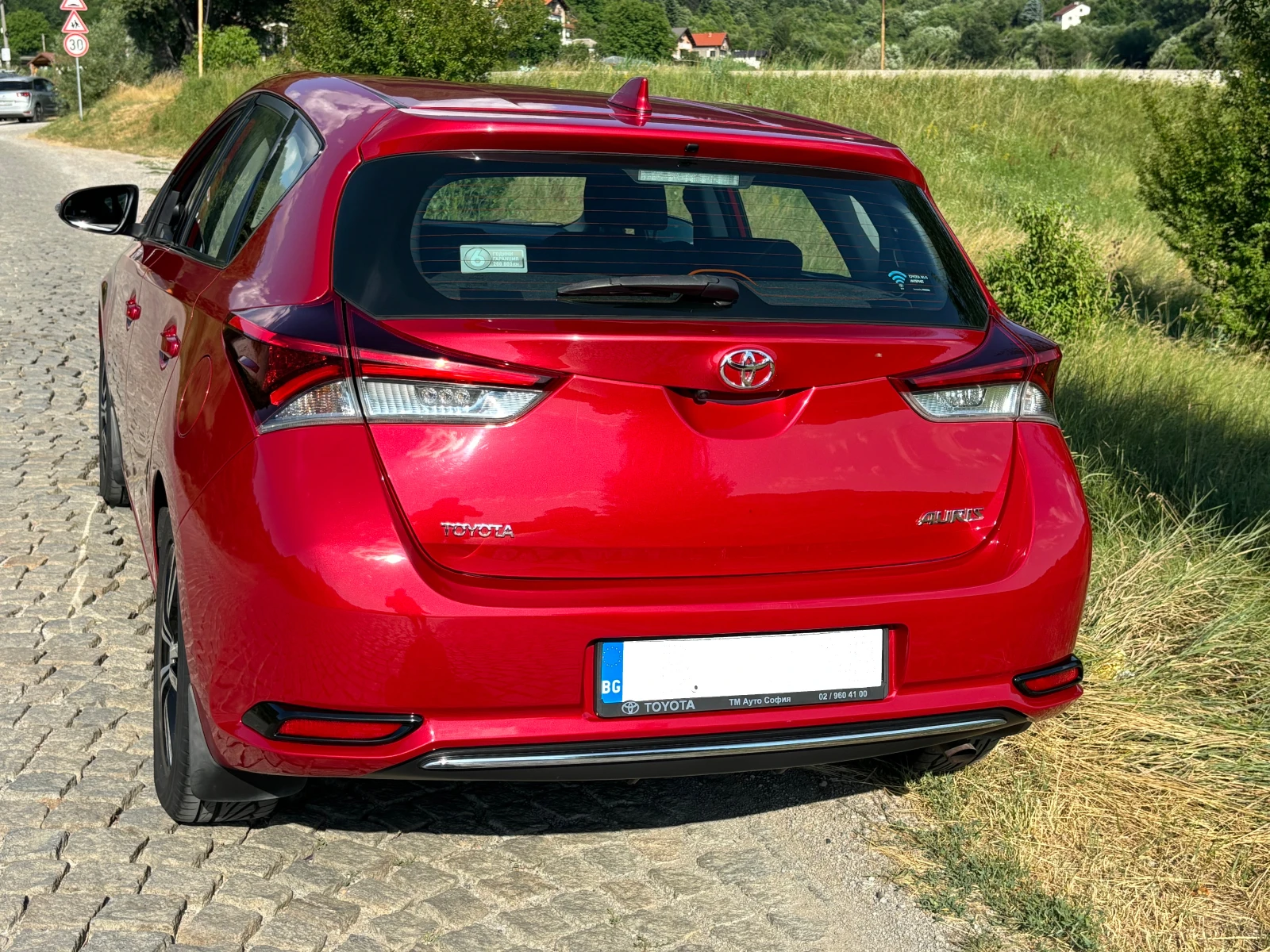 Toyota Auris 1.6LUNA petrol, снимка 4 - Автомобили и джипове - 55421948