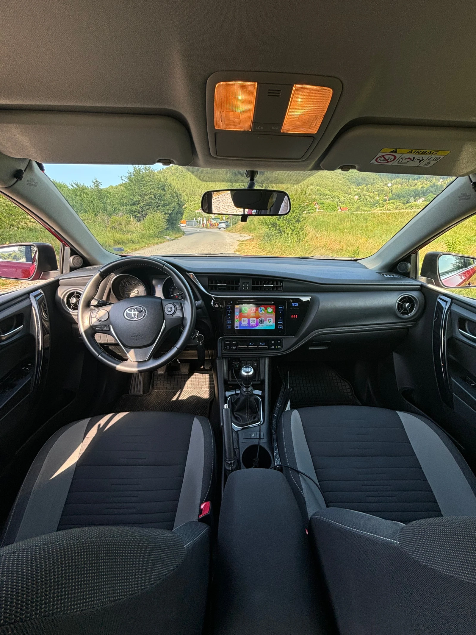 Toyota Auris 1.6LUNA petrol, снимка 8 - Автомобили и джипове - 55421948