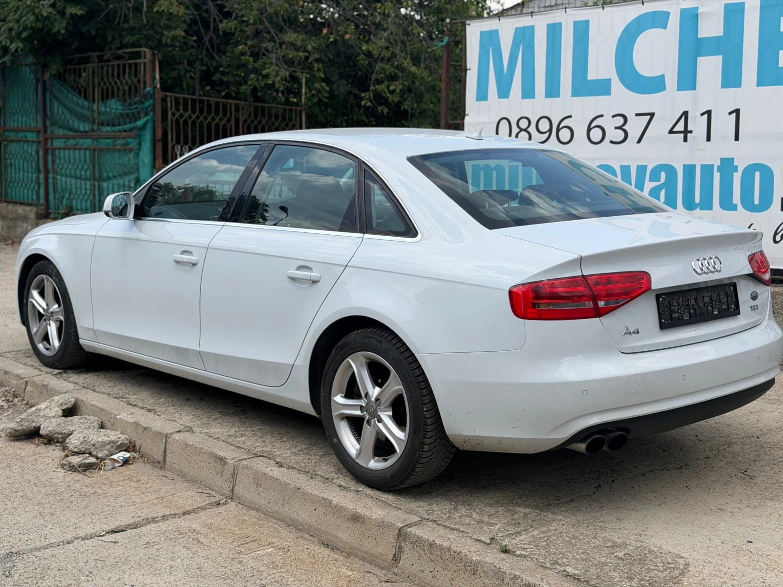 Audi A4, снимка 2 - Автомобили и джипове - 55564113